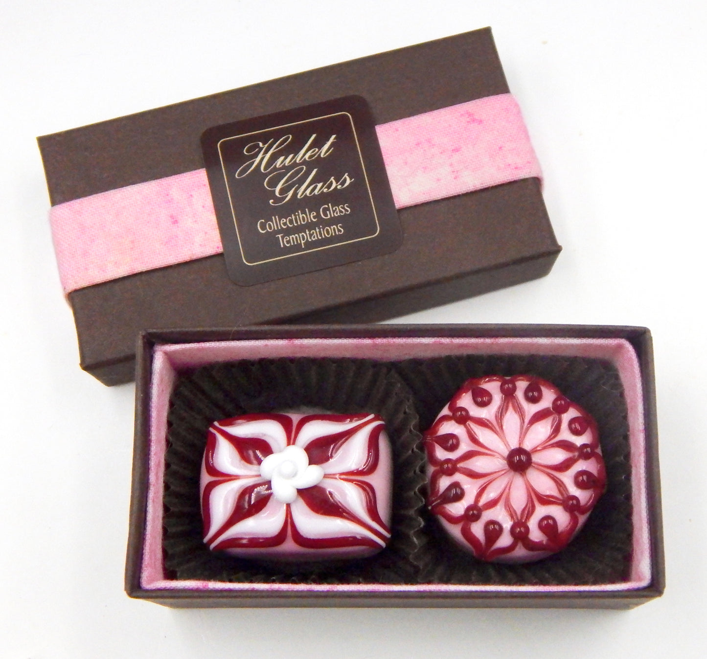 Handmade Box filled with 2 Art Glass Chocolates - Green or Pink (BxR2-0020+)