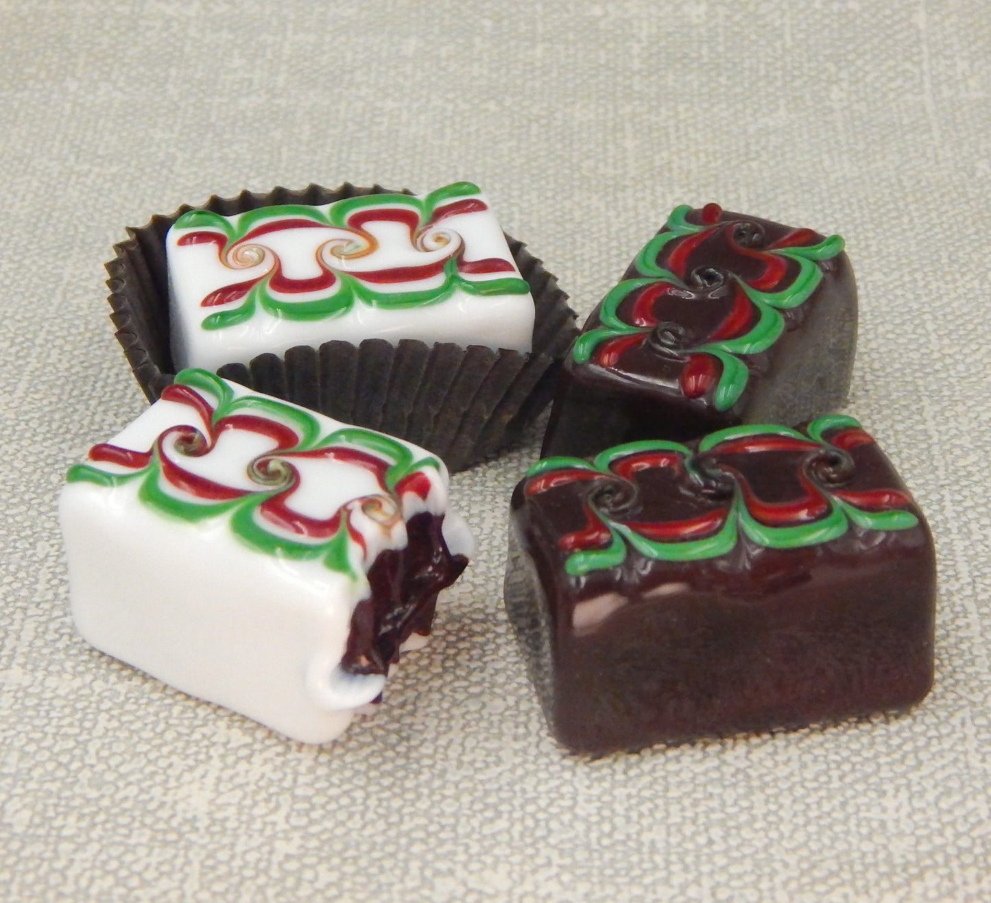 Christmas Bar Treat (18-023HN+)