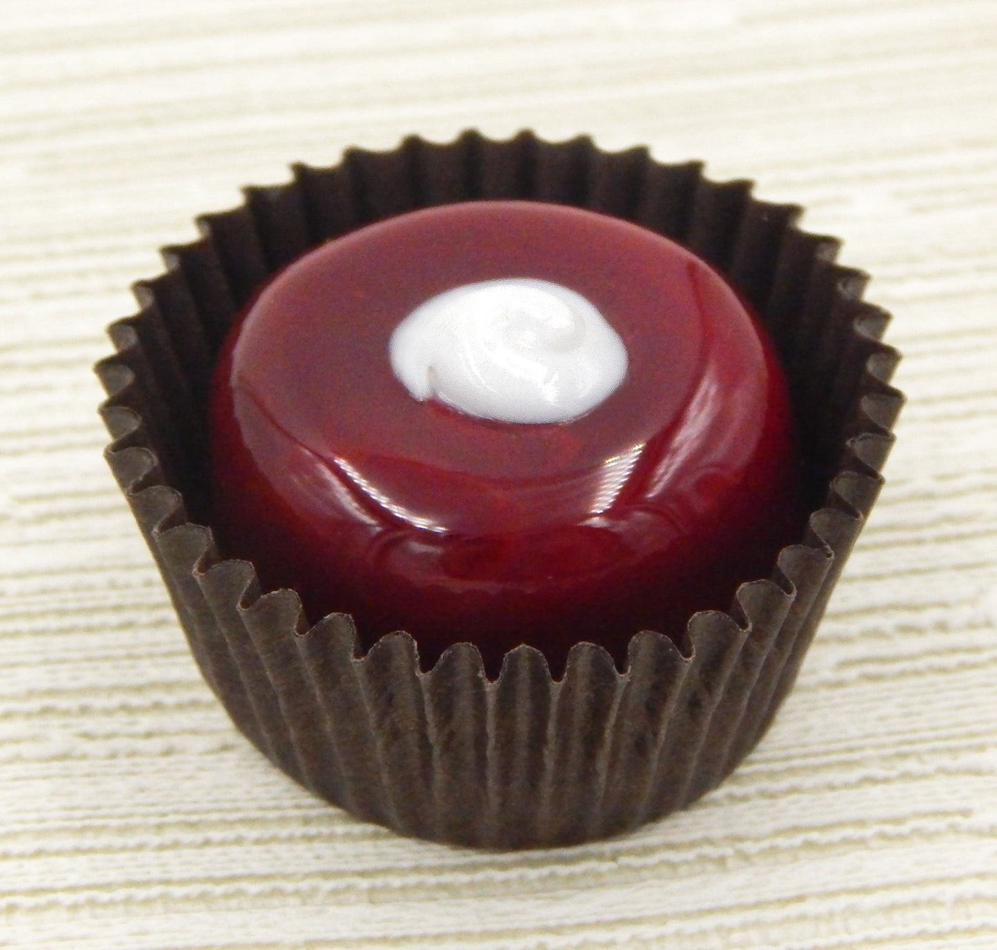 Cherry Treat with White Chocolate Dollop (11-081HW)