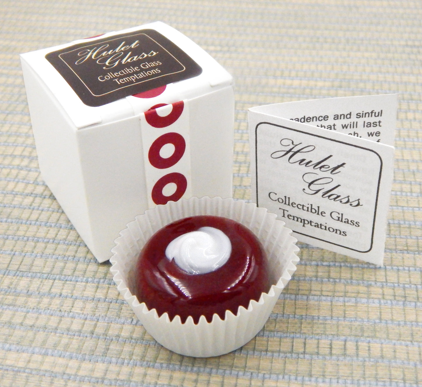 Cherry Treat with White Chocolate Dollop (11-081HW)