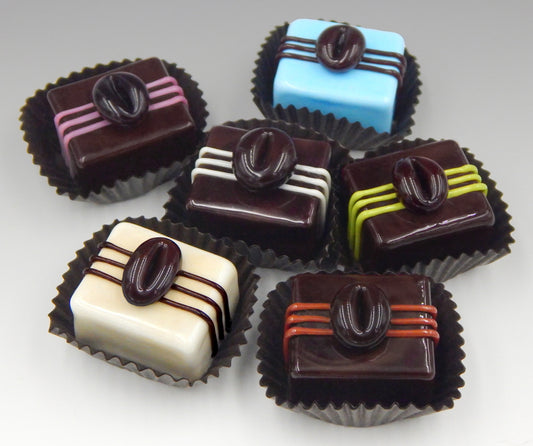 Chocolate Treat with Coffee Bean (12-028+)