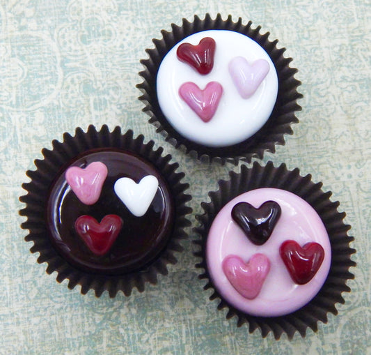 Chocolates with Three Mini Hearts - Assorted Colors (14-042+)