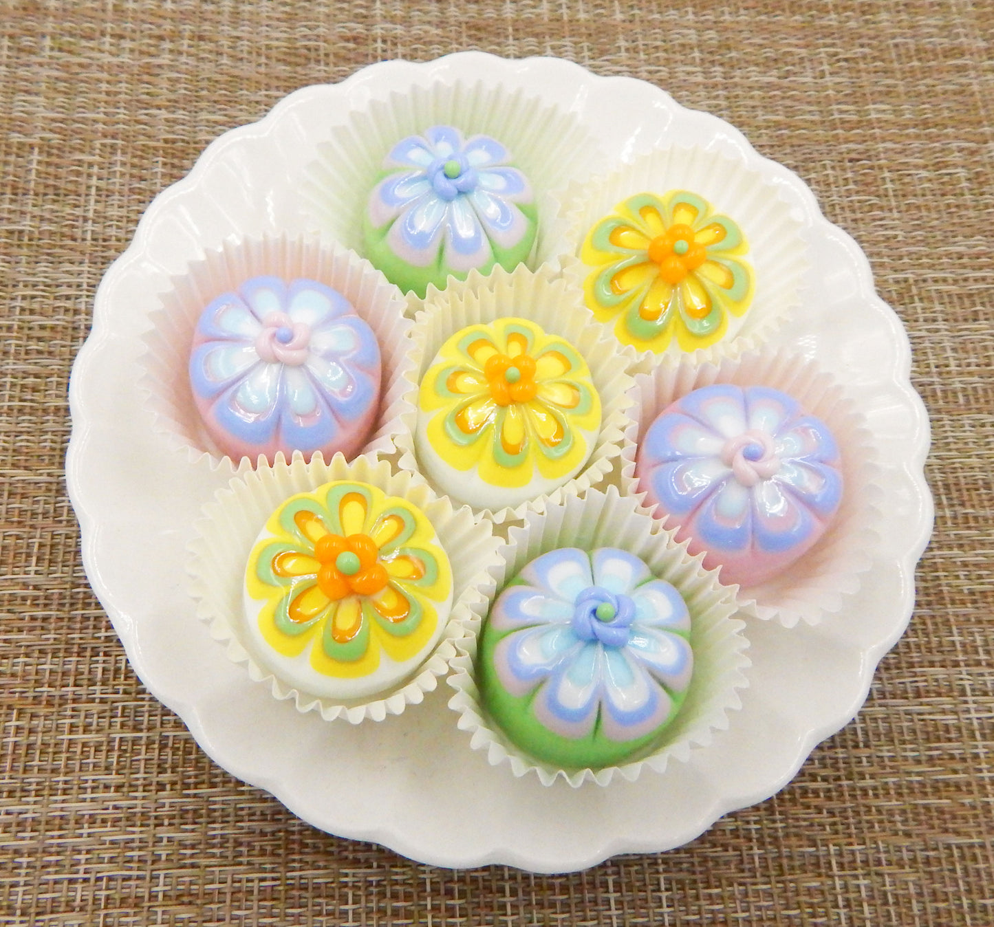 Strawberry, Berry Blue & White Chocolate Handmade Cosmos Treat (15-041SW)