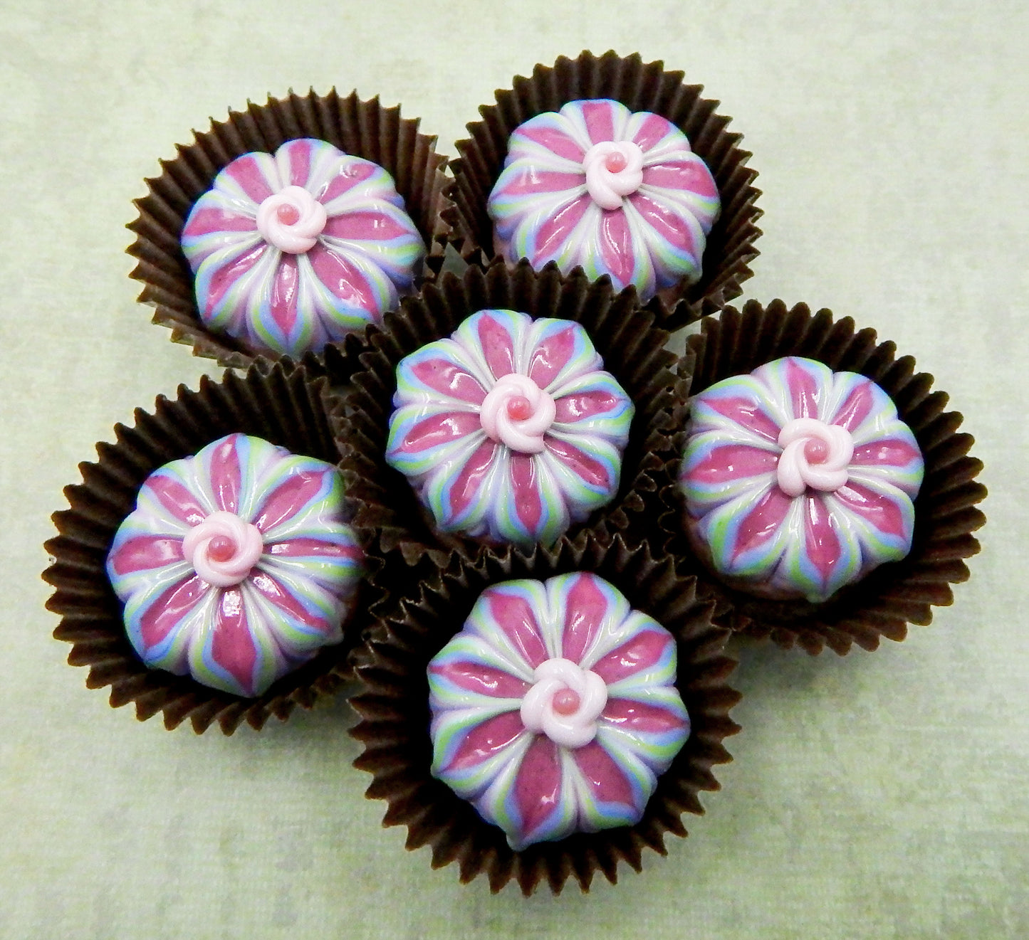 Strawberry & Raspberry Handmade Aster Treat (15-051SR)