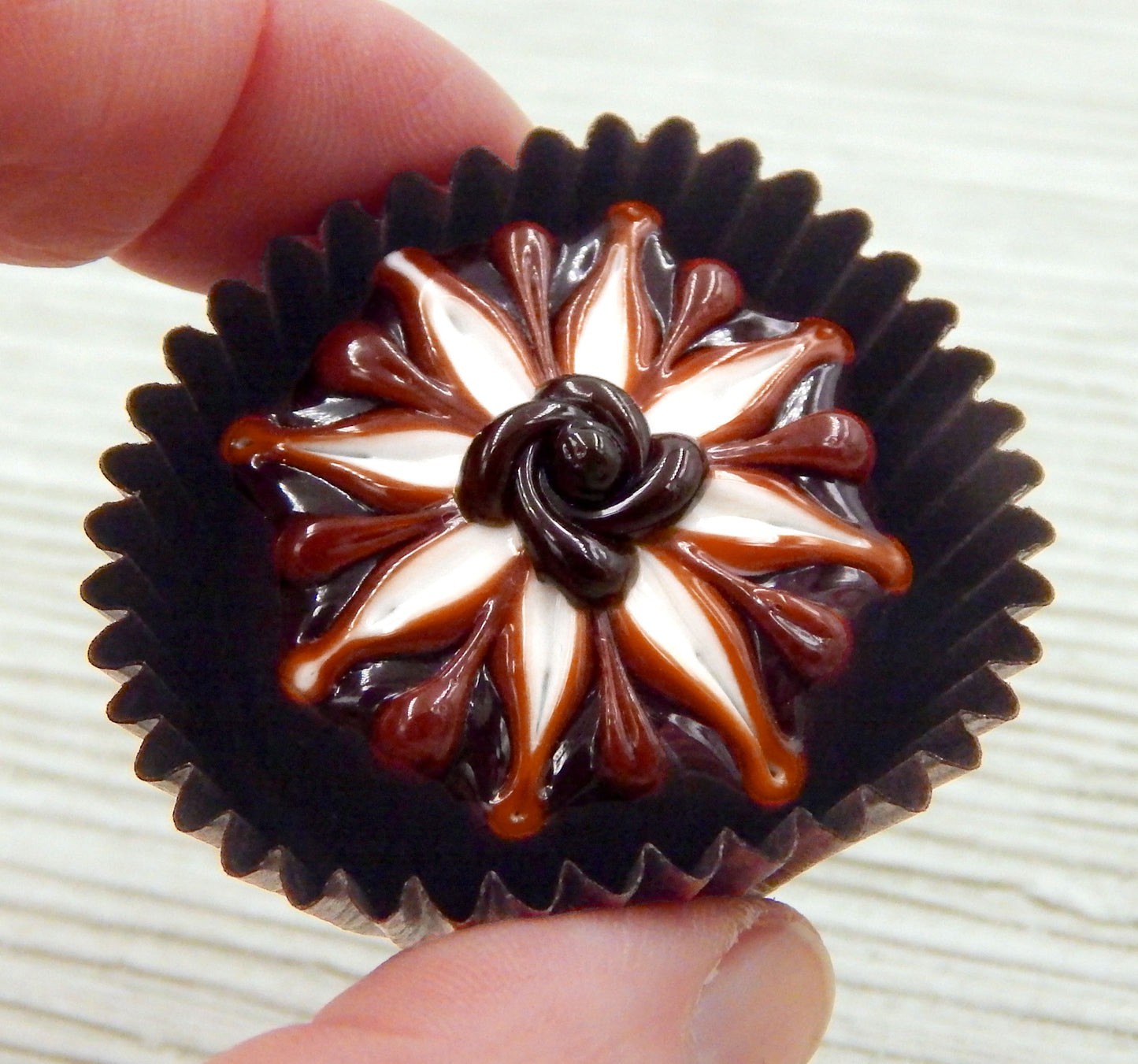 Chocolate Treat with Caramel & Vanilla Starflower (15-071CAV)