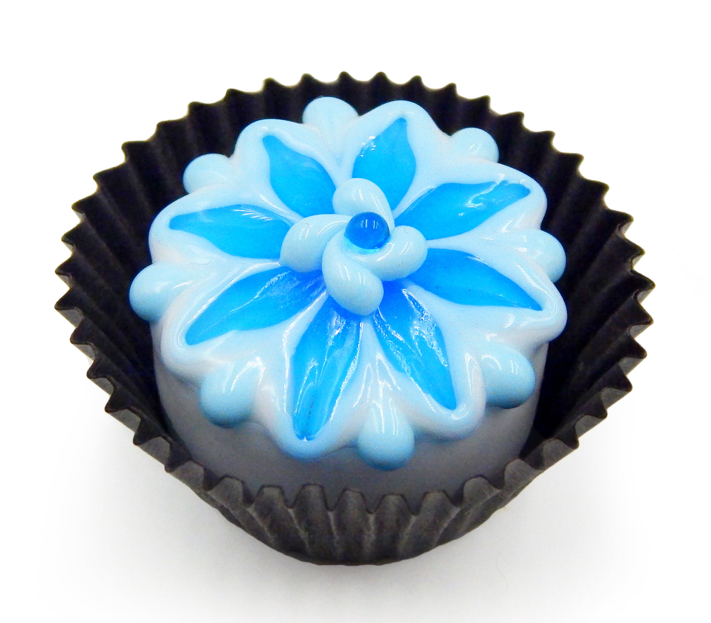 White Chocolate Treat with Berry Blue Starflower (15-071WBB)