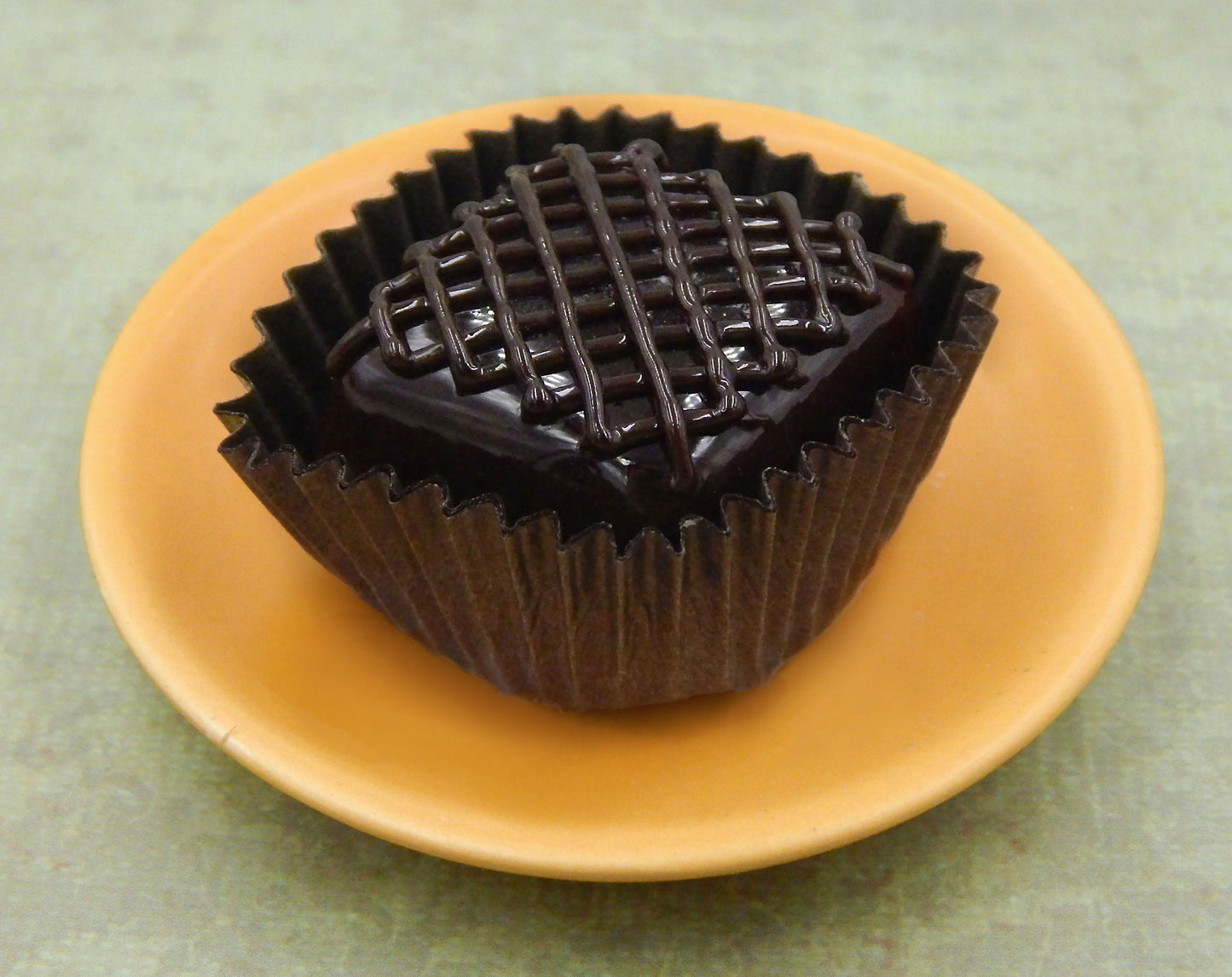 Dark Chocolate Mesh Treat (16-072C)