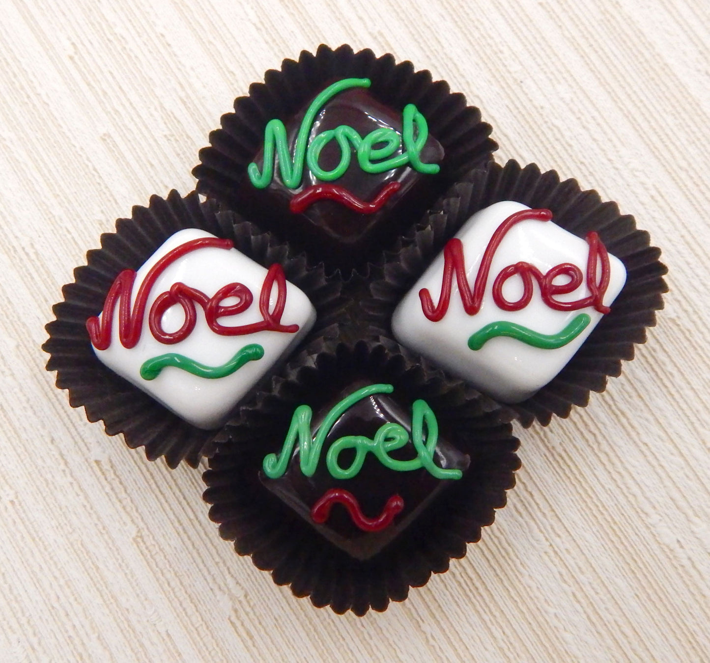 Chocolate with Christmas "Noel" (17-062+)