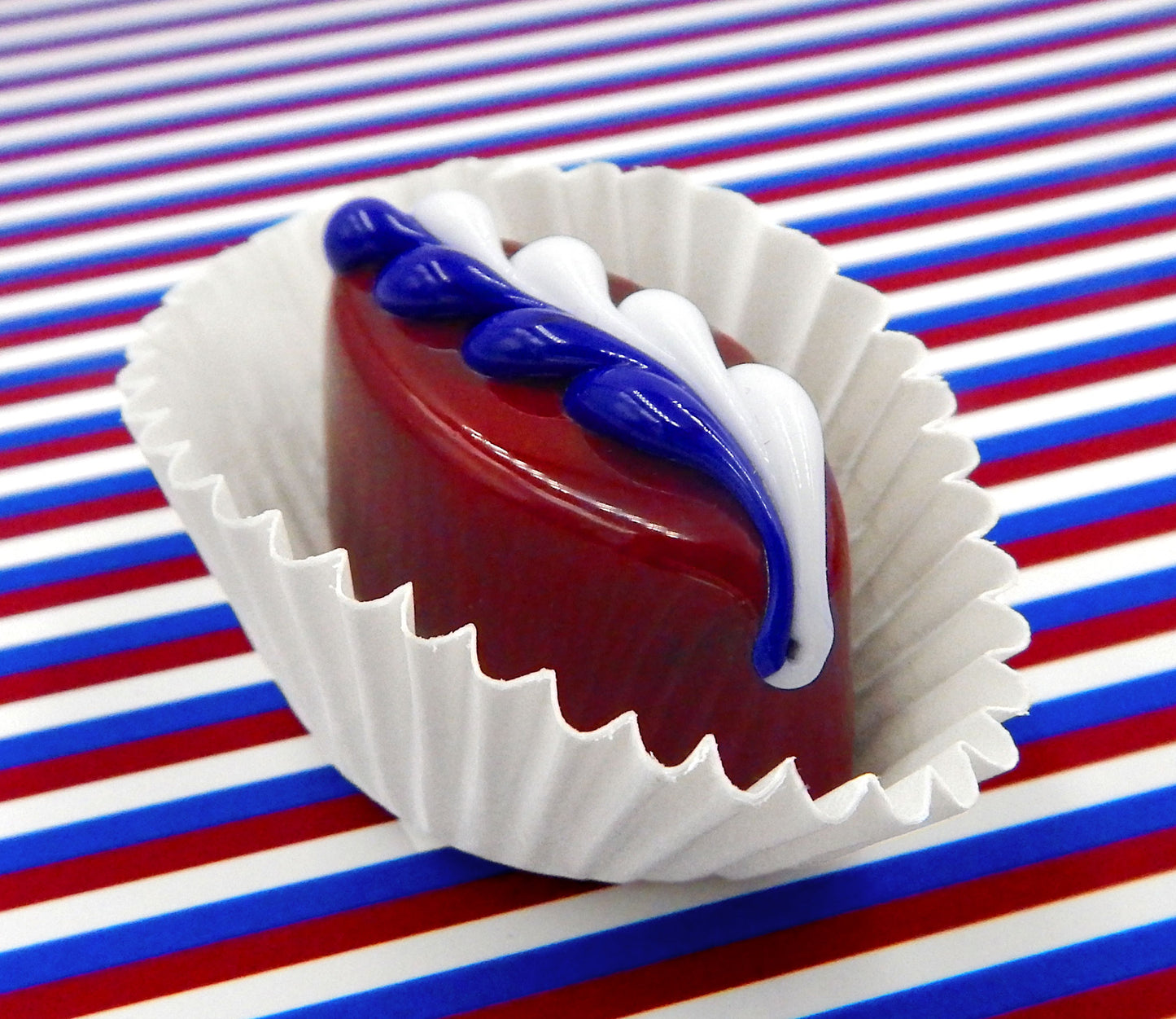 Patriotic Red, White & Blue Chocolate  Fern Design (18-049+)