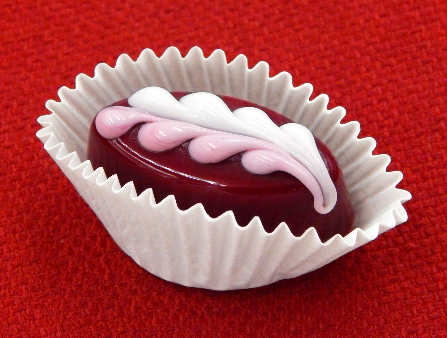 Cherry, Strawberry & White Fern Treat (18-049+)