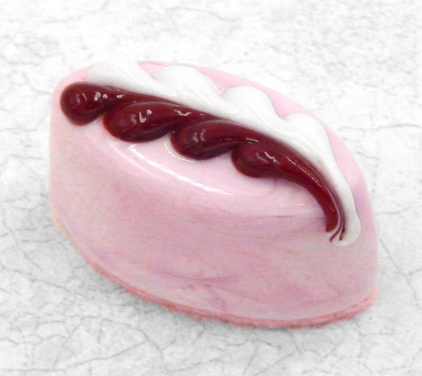 Cherry, Strawberry & White Fern Treat (18-049+)