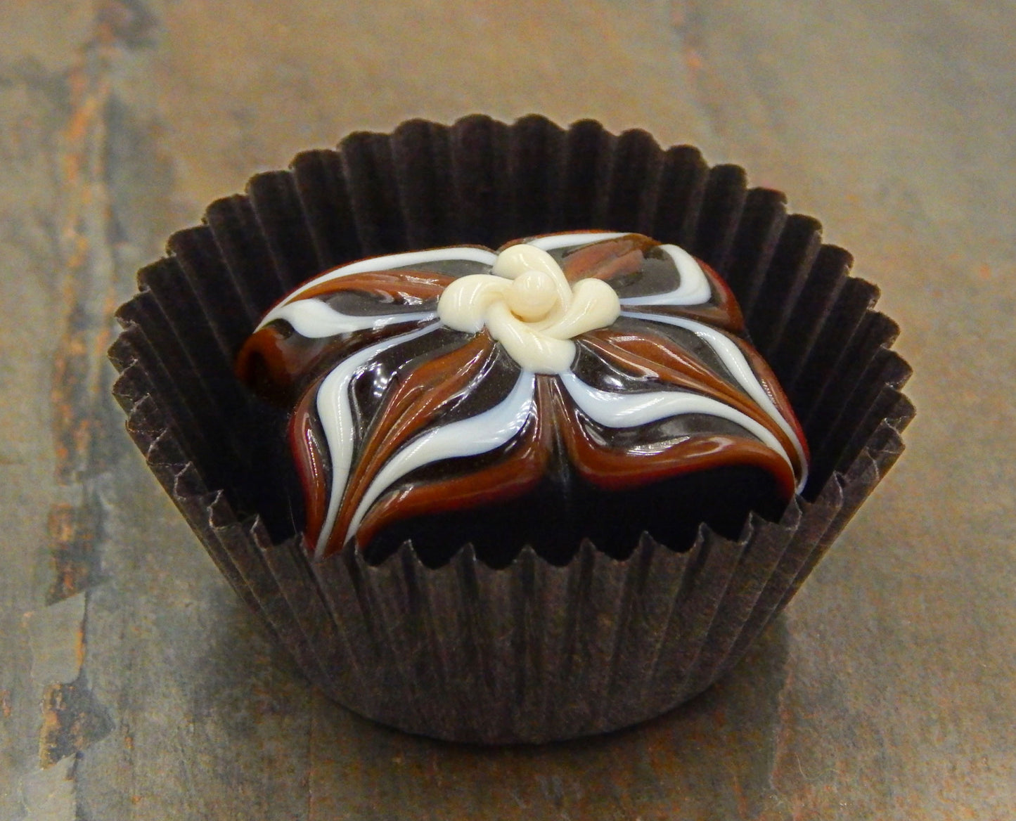 Chocolate, Caramel & Vanilla Treat (18-058CAV)