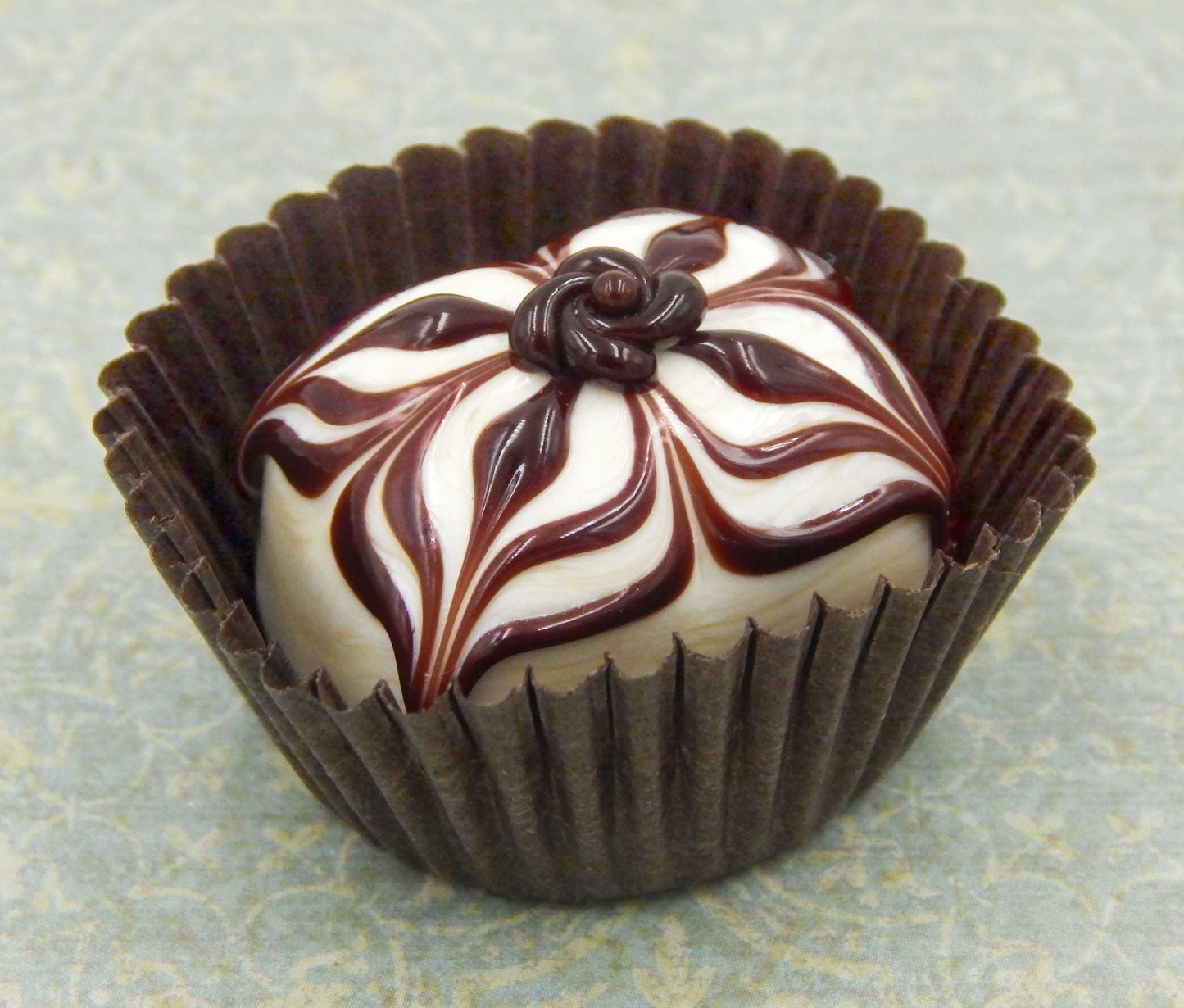 Vanilla & Chocolate Sweet Barrel Treat (18-058VC)
