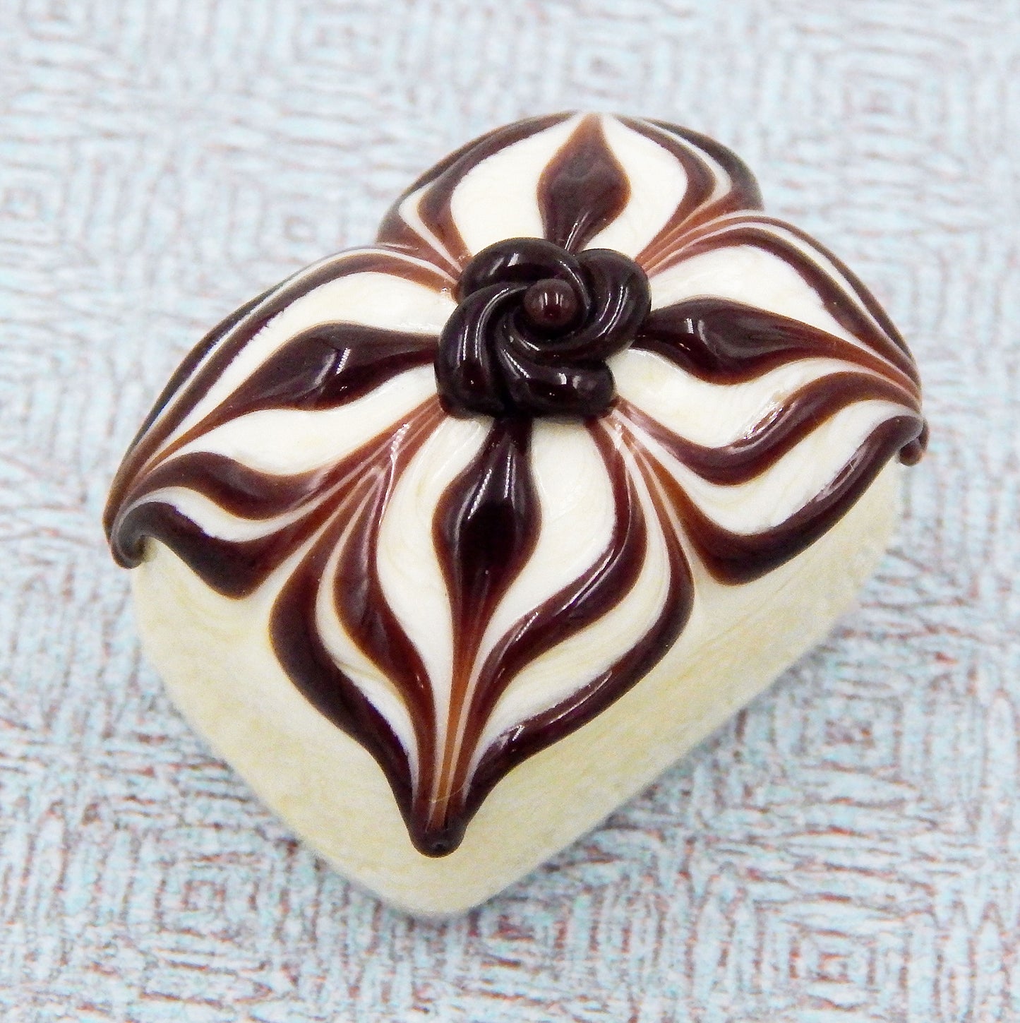 Vanilla & Chocolate Sweet Barrel Treat (18-058VC)