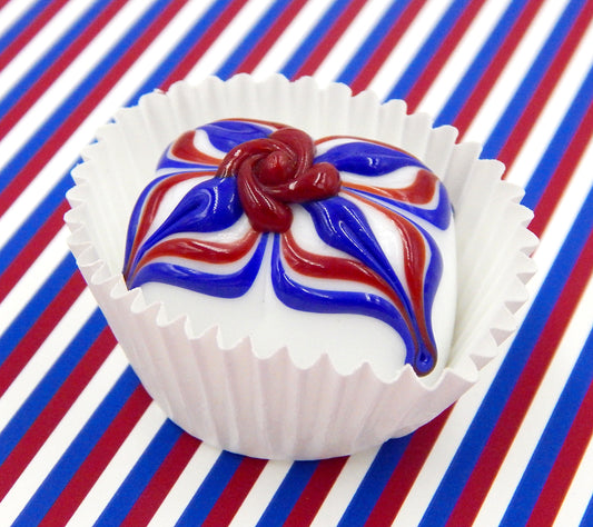 Glass Patriotic White Chocolate Barrel Treat (18-058WEH)