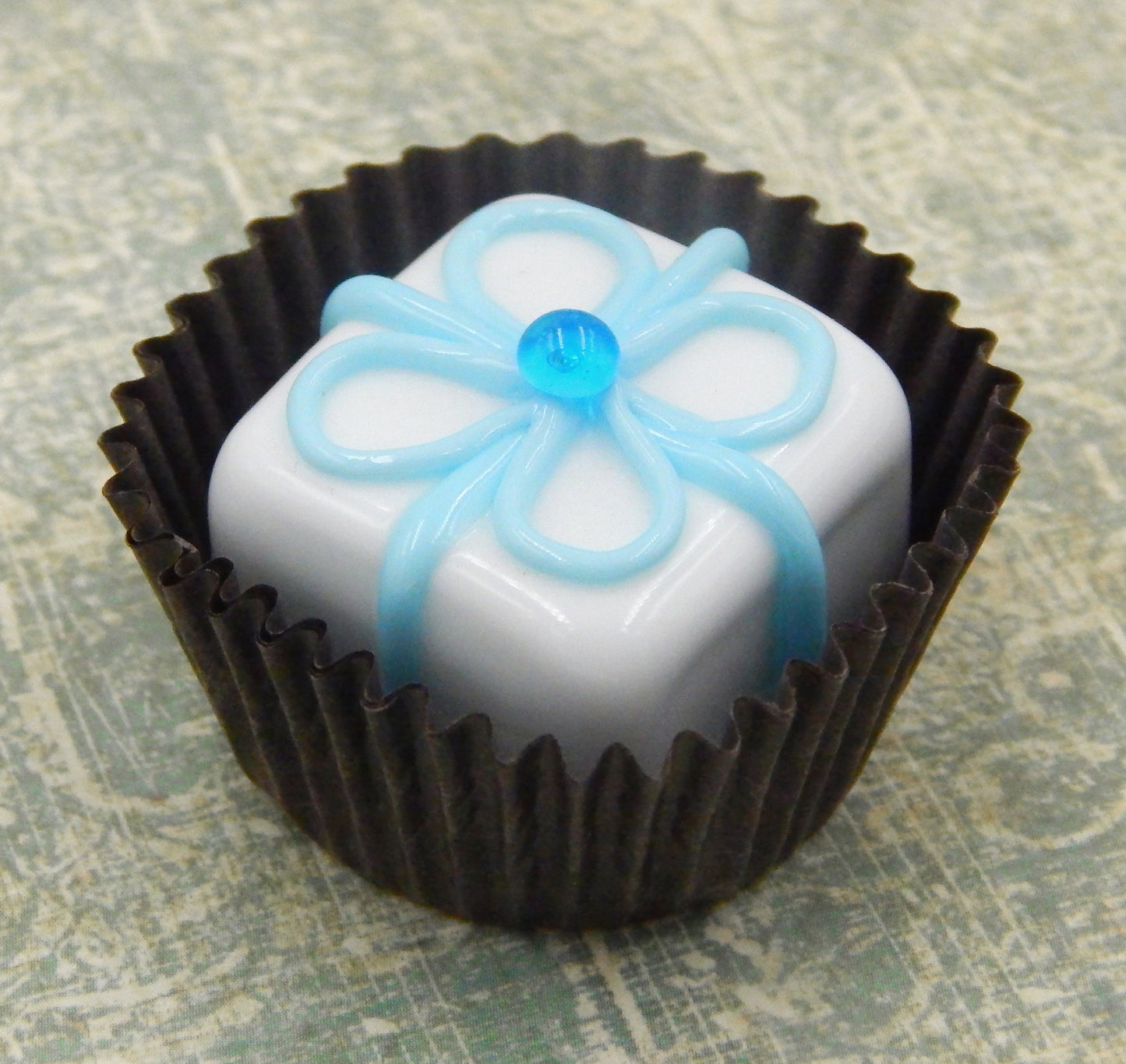 Chocolate Packages- Assorted Colors (19-044)
