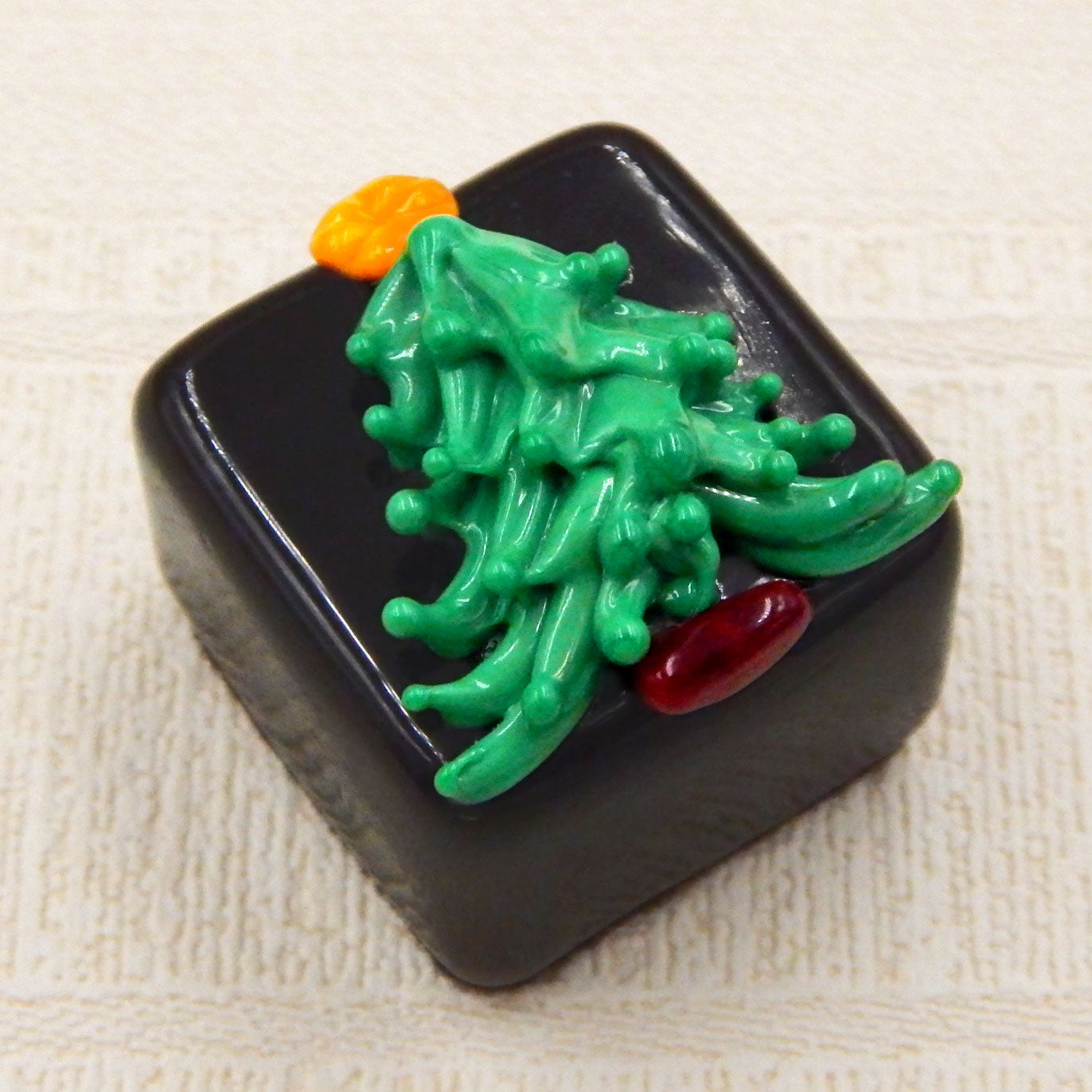 Christmas Tree Chocolate (22-034+)