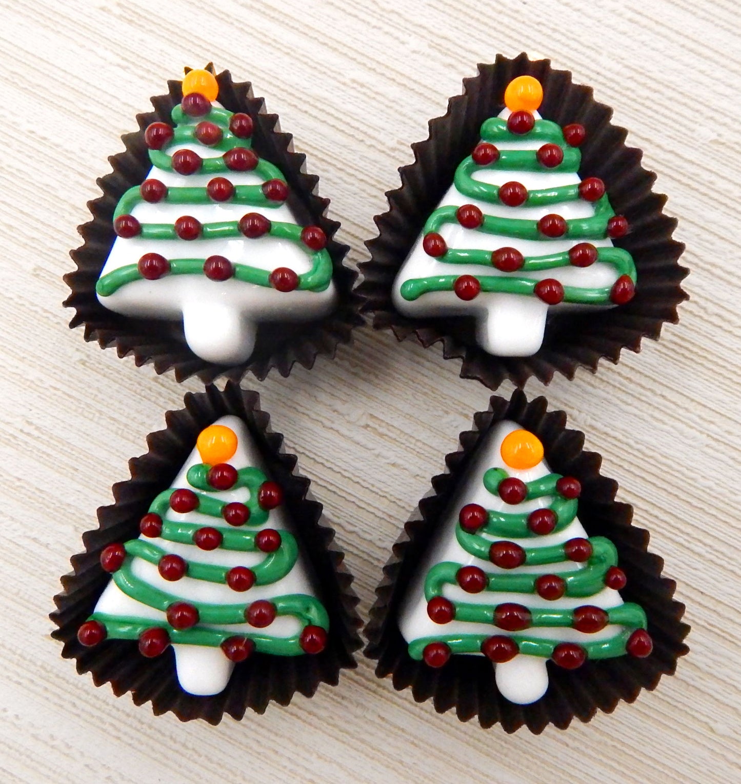 Decorated Christmas Tree Chocolate (22-035+)