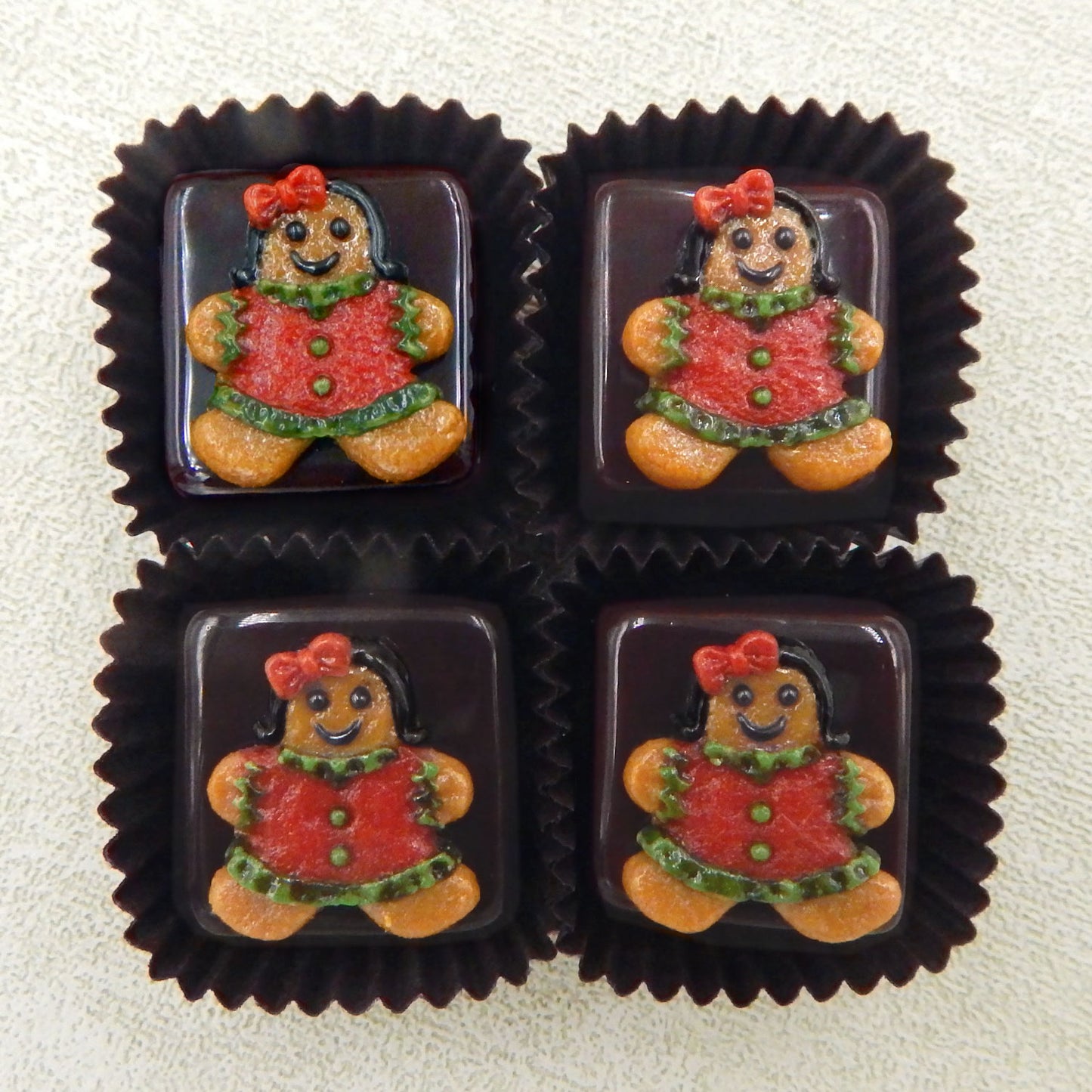 Christmas Gingerbread Girl Chocolate (22-065C)