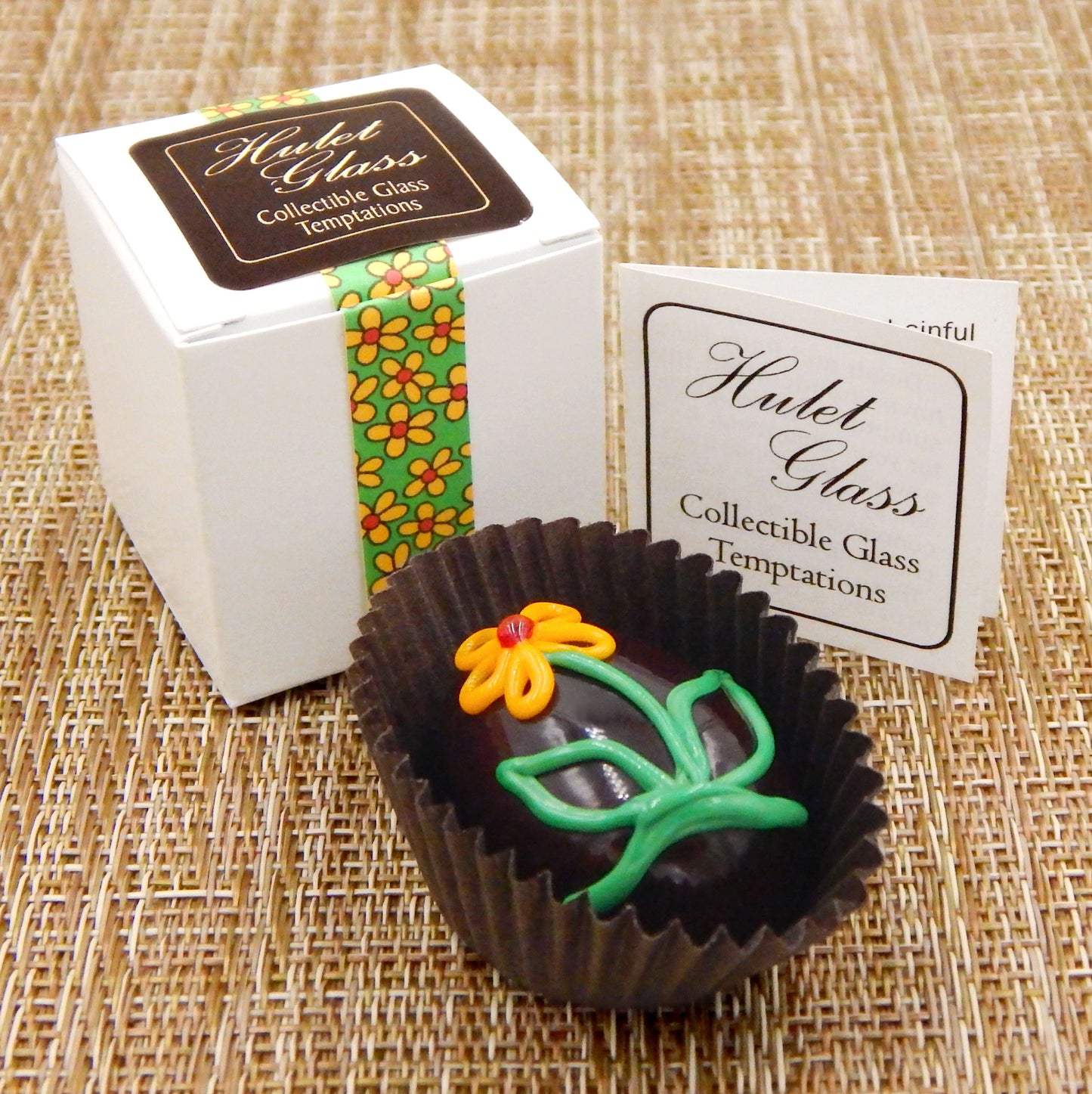 Decorated Easter Egg Chocolate with Flower (24-039+)