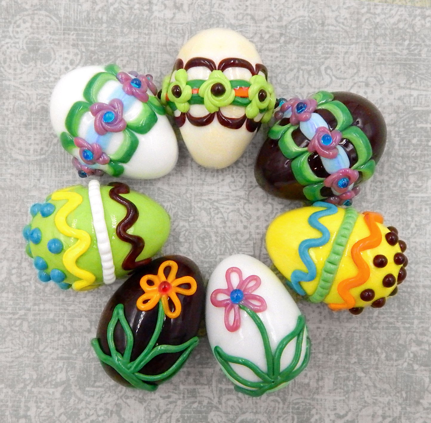 Decorated Easter Egg Chocolate with Flower (24-039+)