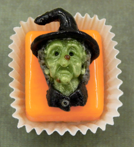 Evil Witch Petit Four Chocolate Treat (25-601G)