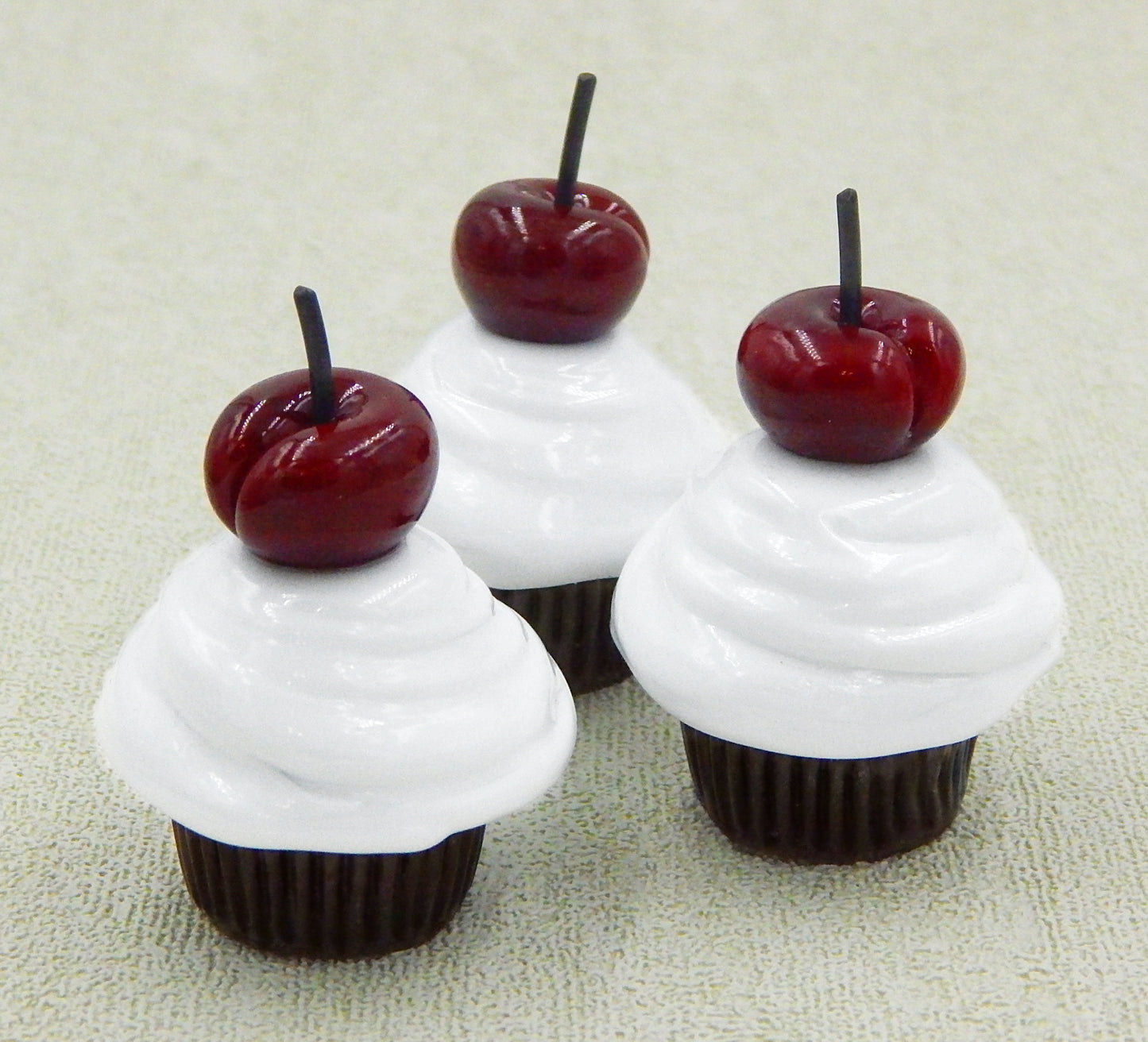 Cherry Cupcake Truffle (27-201CW)