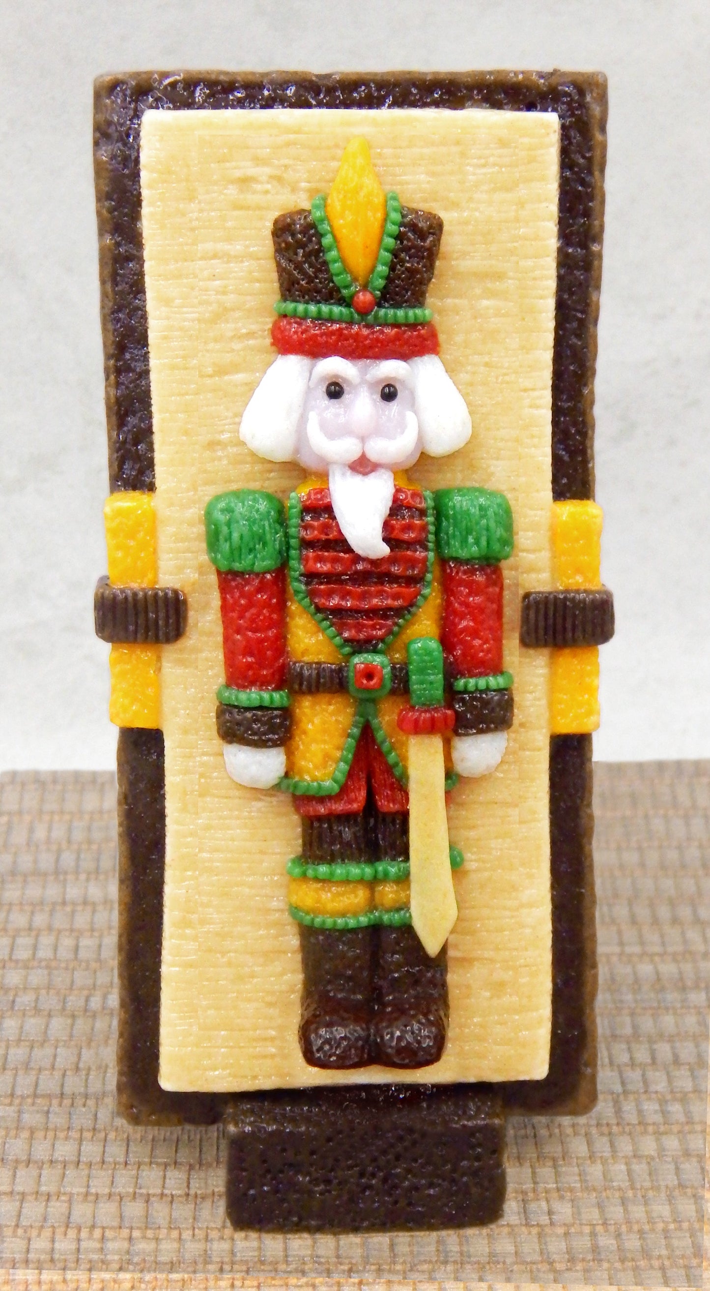 Nutcracker Swordsman Collectible Glass Christmas Cookie Treat (78-301)