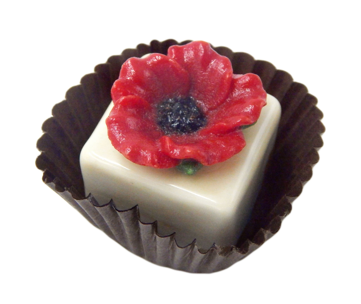 Red Poppy atop a Vanilla Petit Four Chocolate (81-101V)