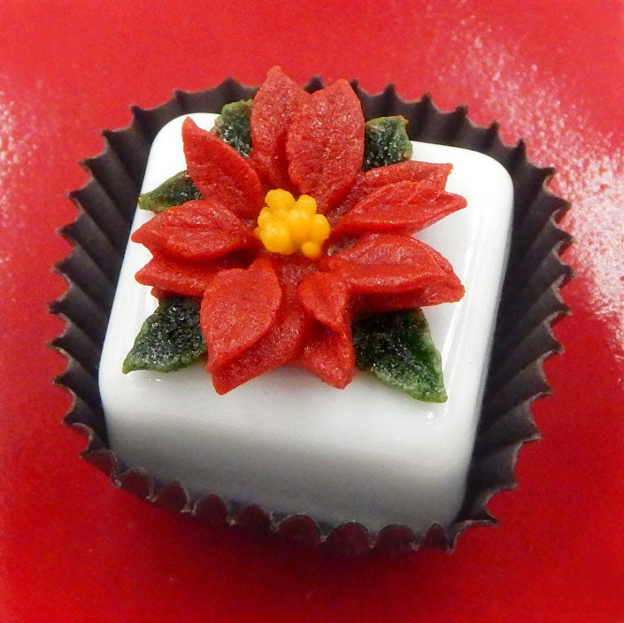 Christmas Poinsettia on White Chocolate (81-121W)