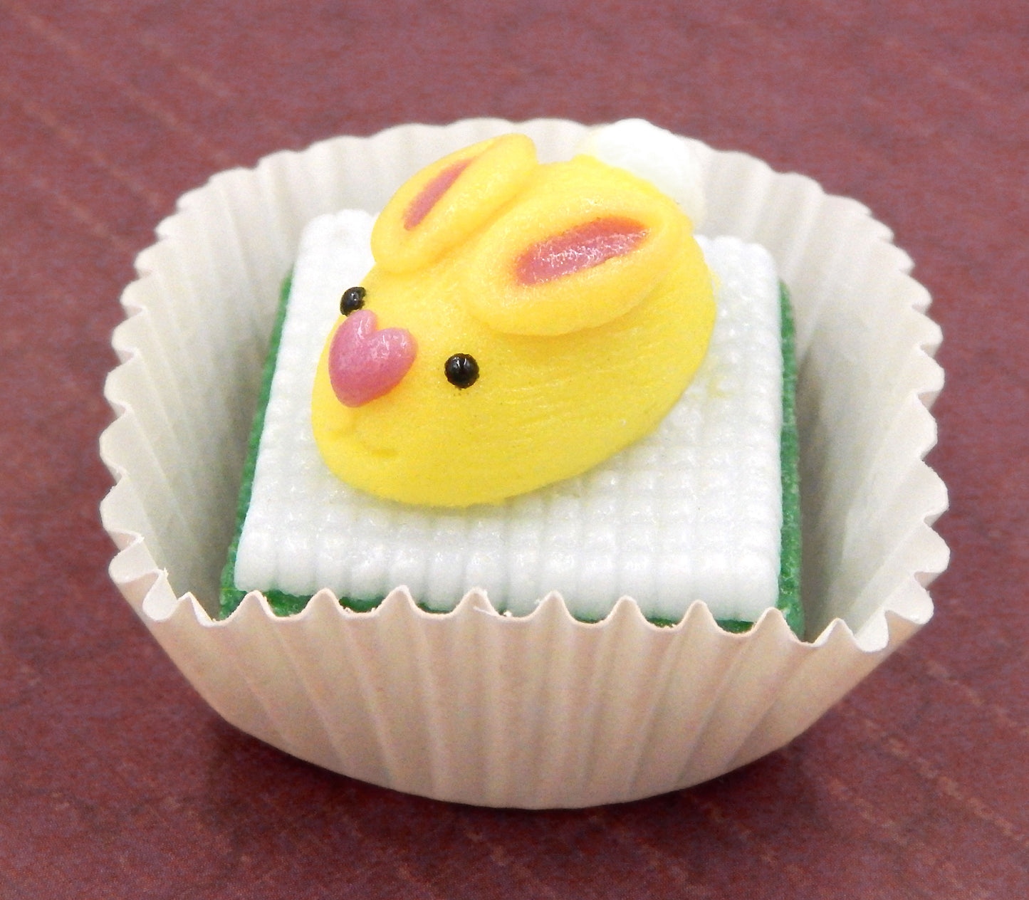 Bunny Rabbit on Petit Four (83-100+) - Assorted Colors
