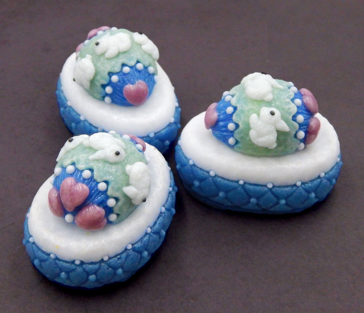 Bunny Rabbit Easter Egg Petit Four (84-101)