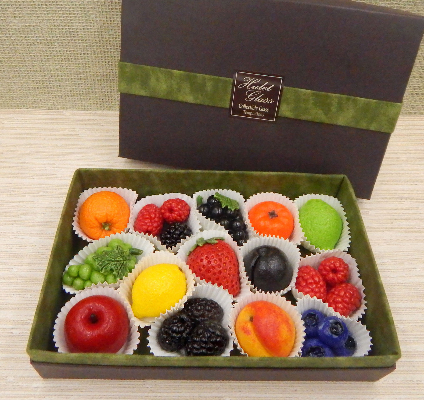 Red Apple (MP14-011)