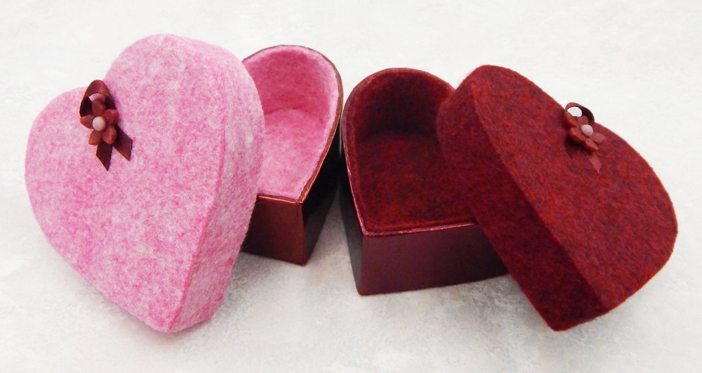 Empty Deep Red Heart Box for 3 Art Glass Chocolates (BxEHR3)