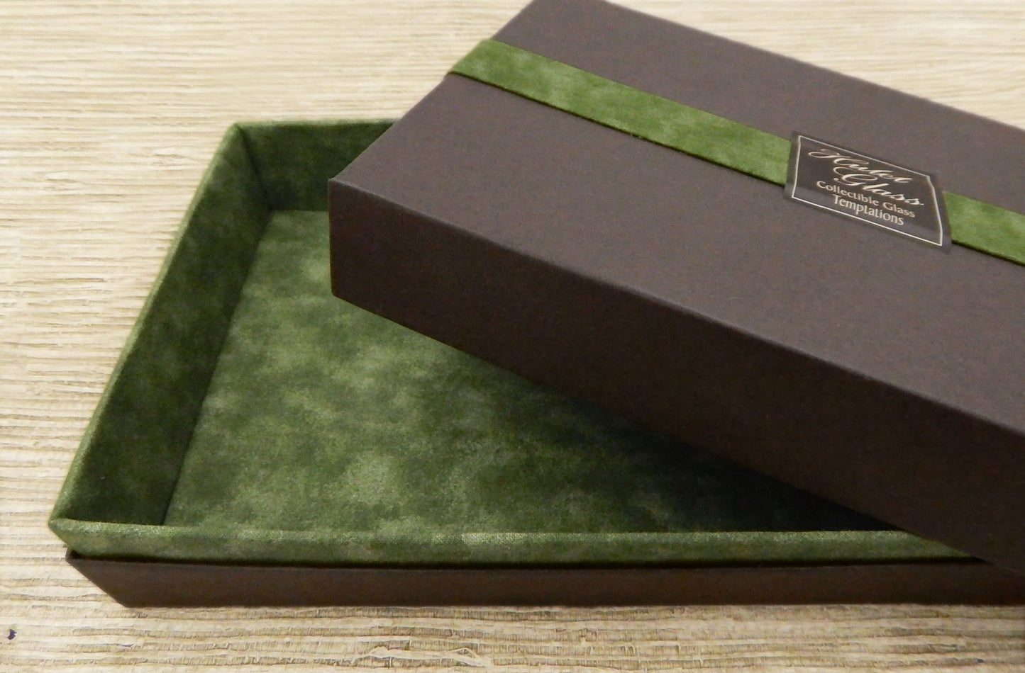 Empty Box for 18 to 20 Art Glass Chocolates - Dark Green (BxERG20)