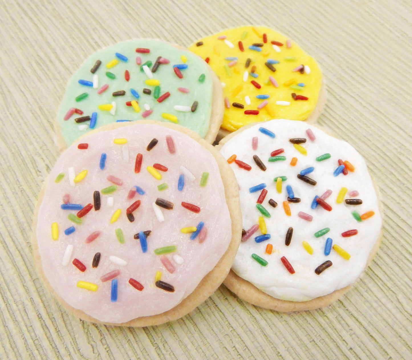 Mint Green Sugar Cookie with Sprinkles (76-103M)