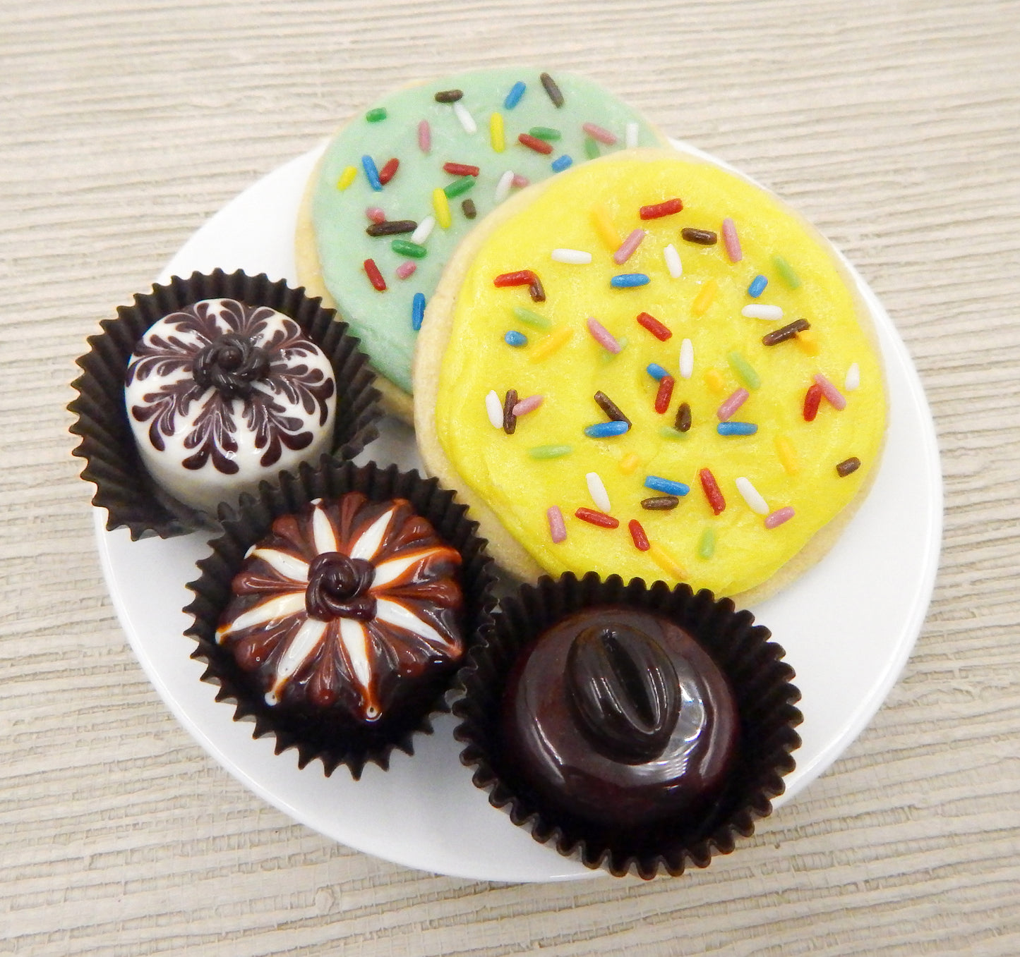 Mint Green Sugar Cookie with Sprinkles (76-103M)
