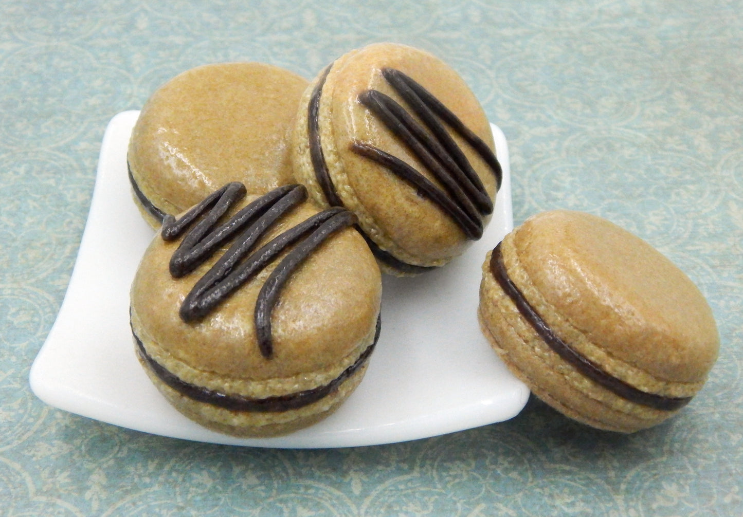 Mocha Espresso Macaron (MAC11-080+)