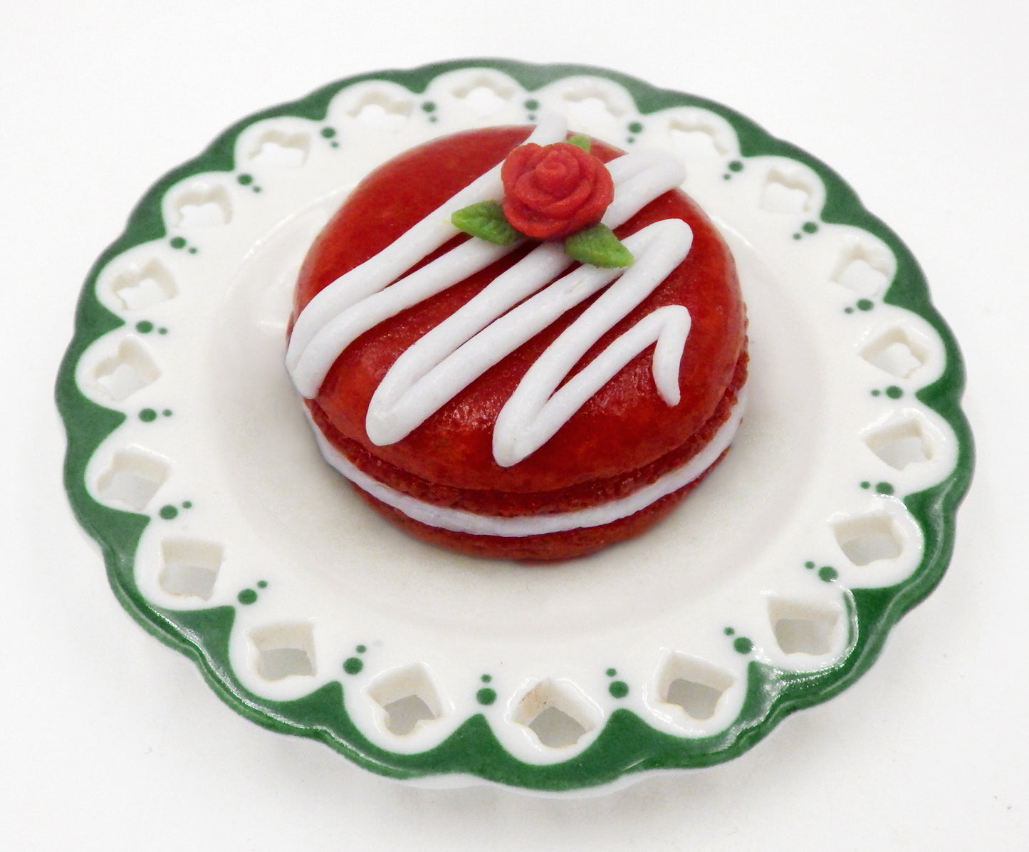 Red Velvet Macaron (MAC11-110+)