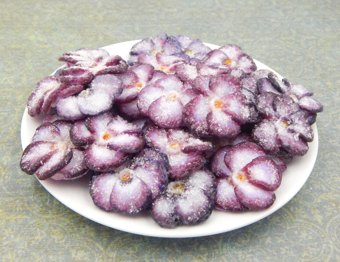 Candied Sugared Violets (MP11-011)