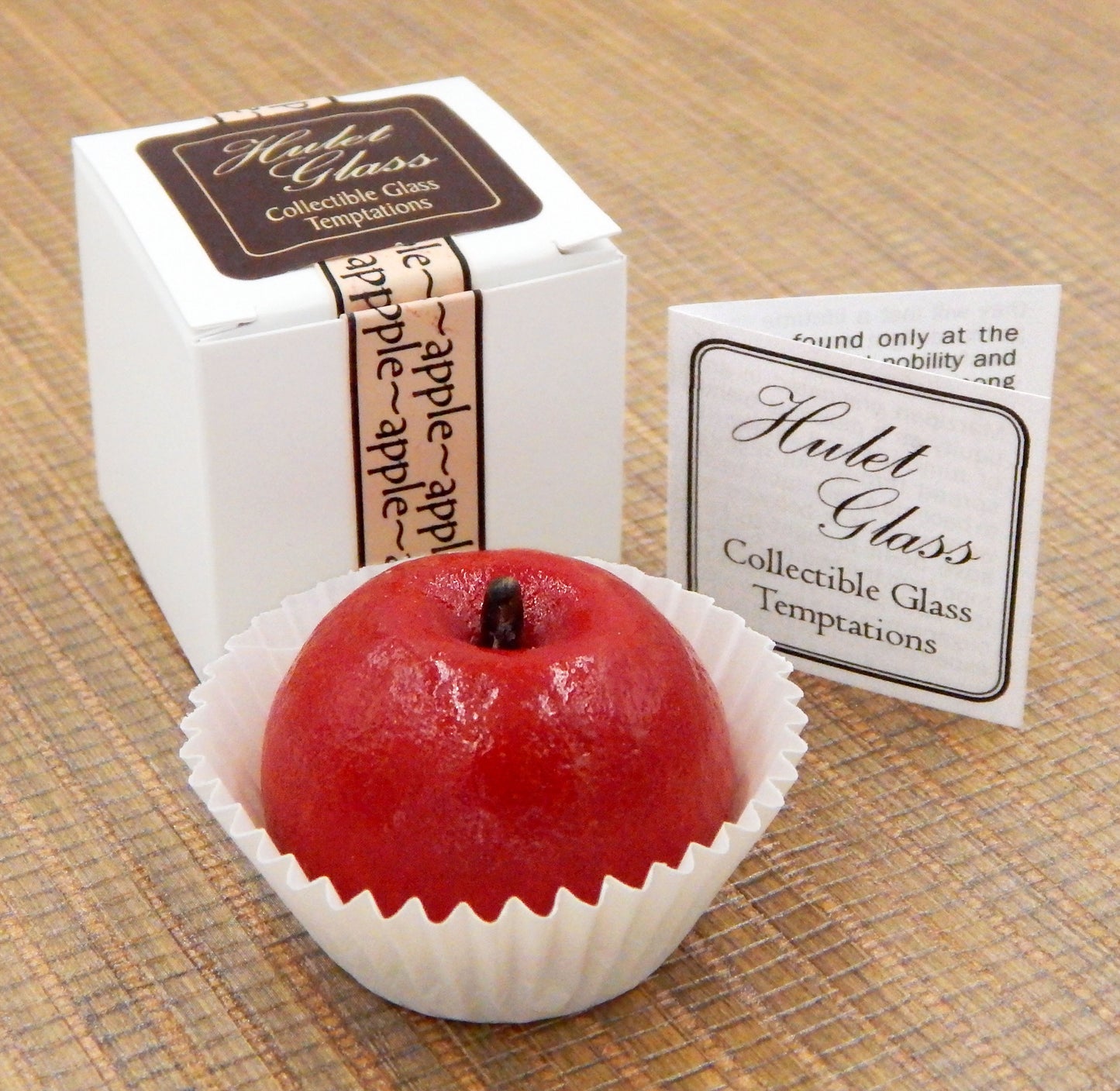 Red Apple (MP14-011)