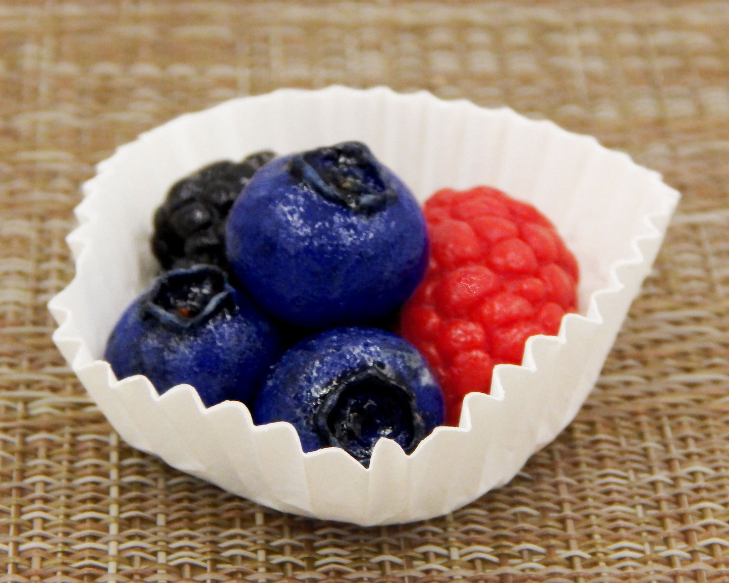 Mixed 3 Berry Cluster (MP14-161)