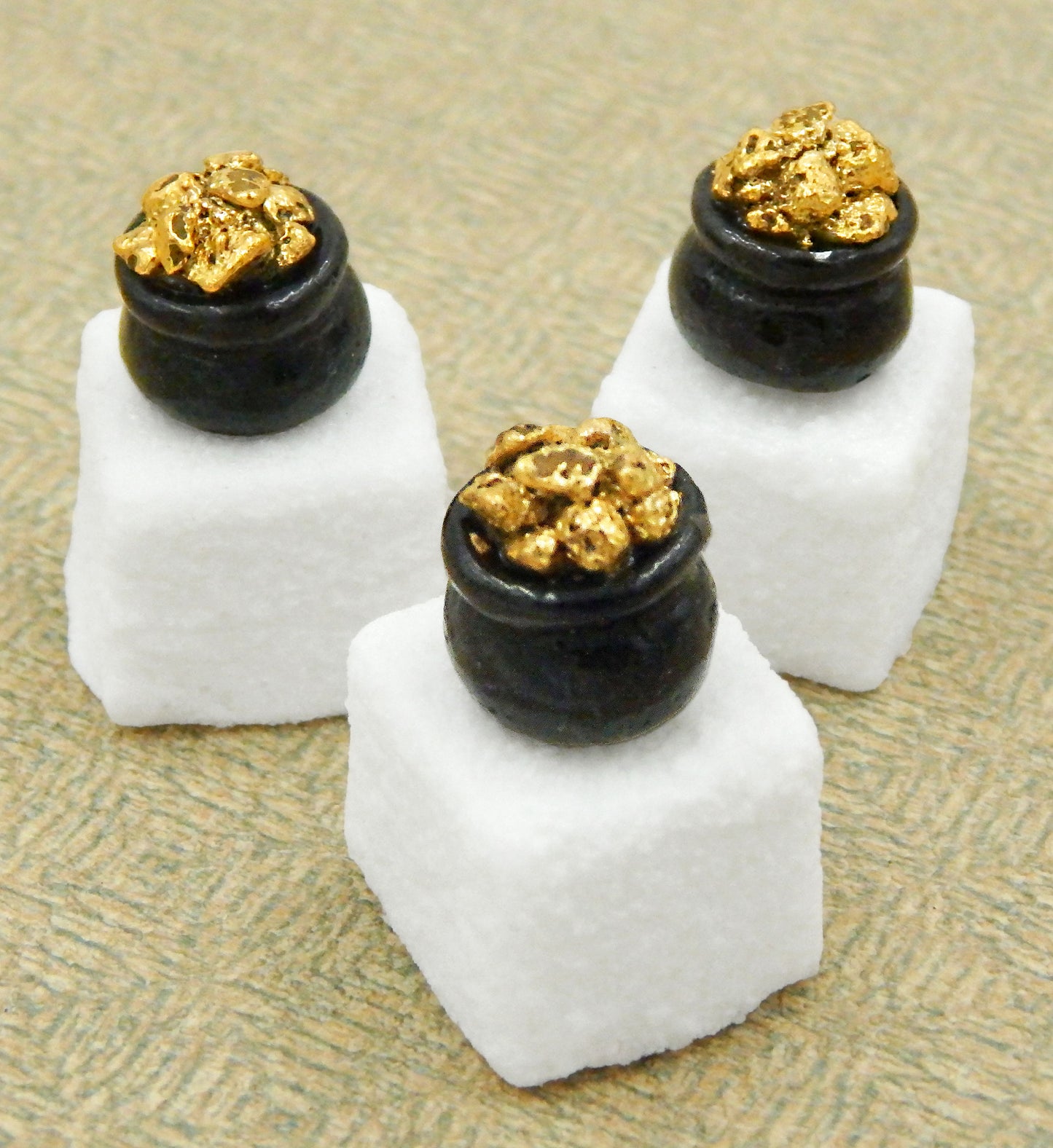 St. Patrick's Day Glass Sugar Cubes - Assorted Designs (SC19-100+)