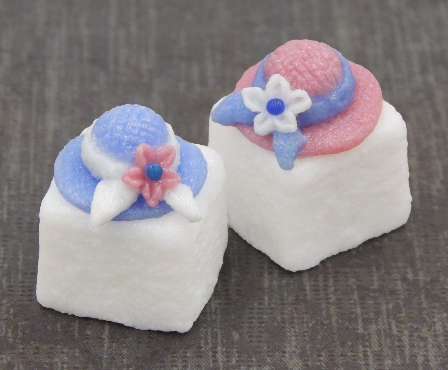 Easter/Spring Glass Sugar Cubes - Assorted Designs (SC21-100+)