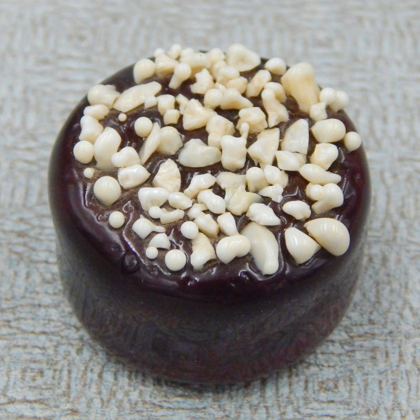 Chocolate Topped with Nuts (12-131CV)