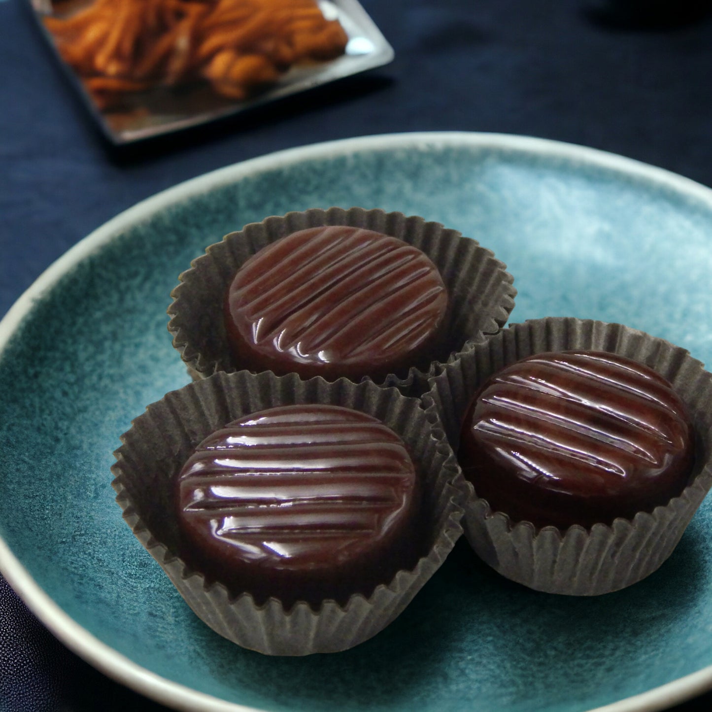 Art Glass Chocolate with Incised Lines (13-011C)