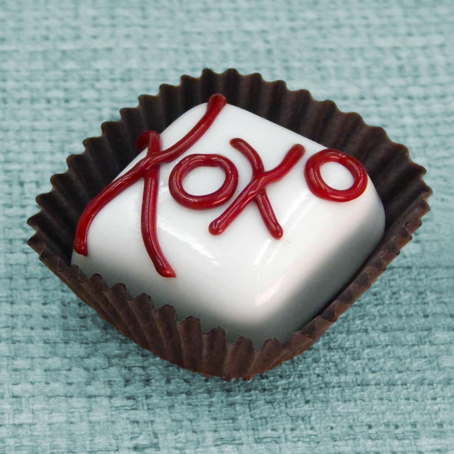 "XOXO" Chocolates (17-042+)