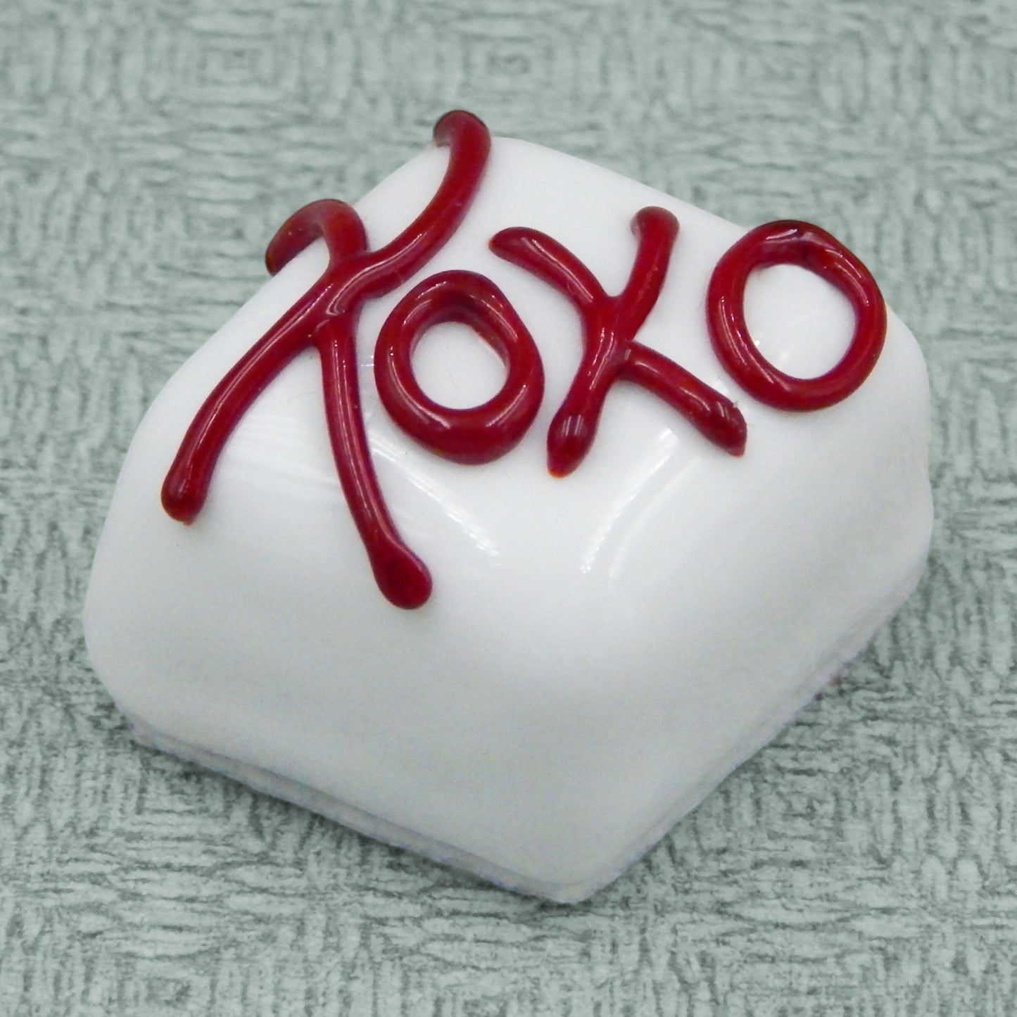 "XOXO" Chocolates (17-042+)