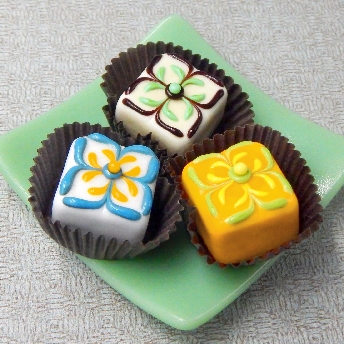 Chocolate Square Treats in Various Colors (18-060+)