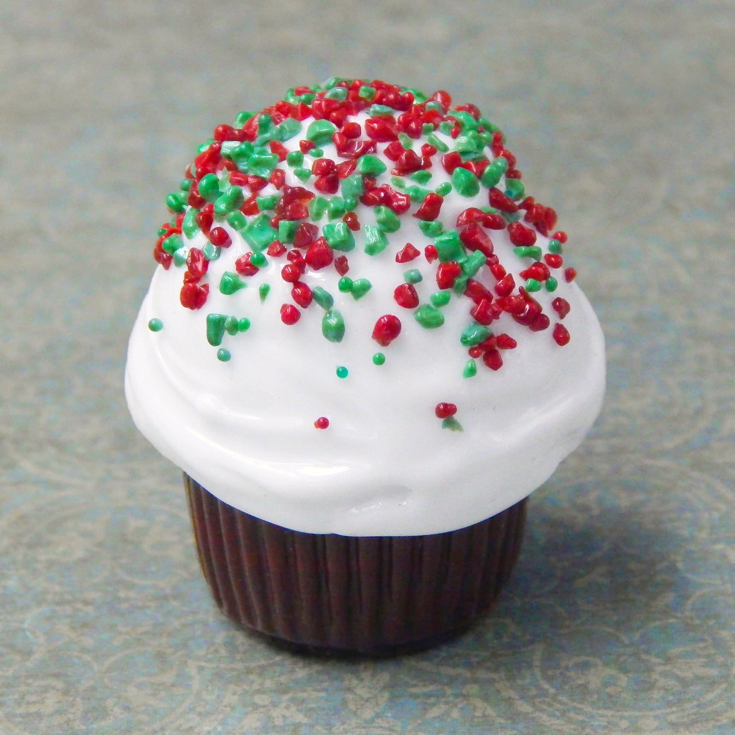 Christmas Sprinkles Mini Cupcake Truffle (27-126CWHN)